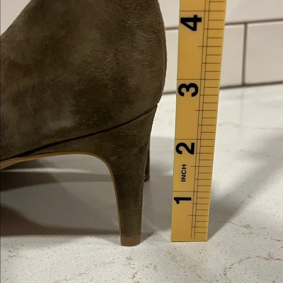 Nine West Dark Olive Green Suede Heels - Picture 7 of 7